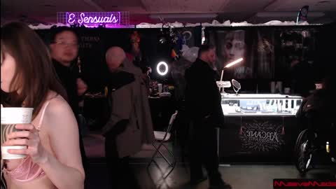 Meaves online show from February 2, 1:45 am