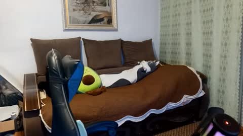 Nicole online show from November 17, 5:37 pm