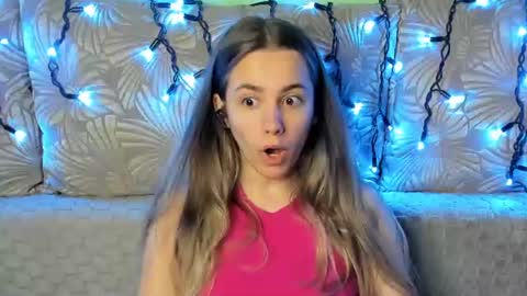 Maggie online show from July 8, 2:26 am