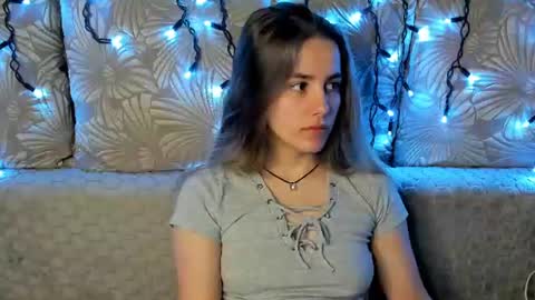 Maggie online show from June 11, 1:49 am