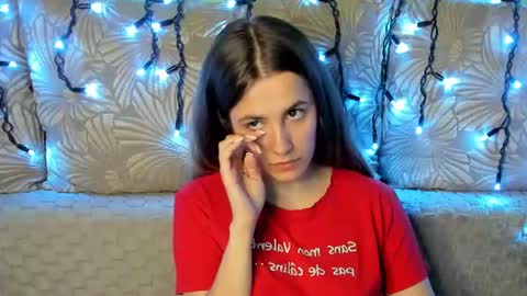 Maggie online show from July 12, 3:32 am