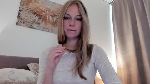 Alice  online show from September 12, 12:29 pm