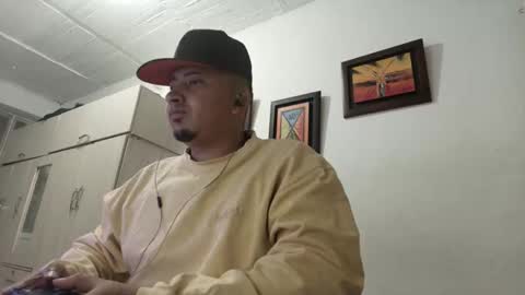 magic_milk23 online show from September 28, 4:10 am