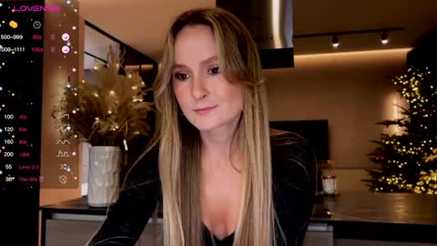 magicpeaach online show from January 13, 3:15 pm