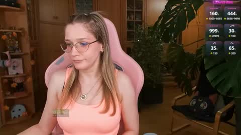 Nicole online show from September 13, 8:44 pm