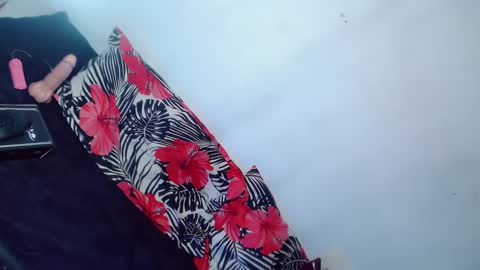 Mocah online show from December 9, 9:58 pm