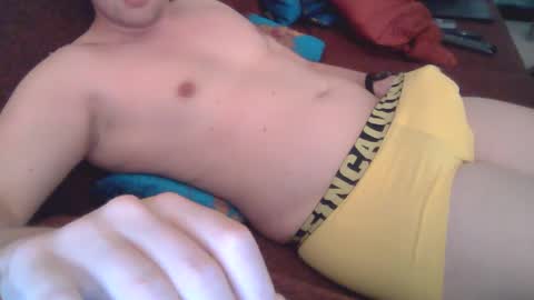 Snapshot of magnus_dick247 chatting on January 27, 7:14 am tweendick online show from January 27, 7:14 am