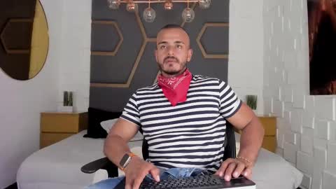 Snapshot of magnusclark chatting on September 16, 6:33 pm Magnusclark online show from September 16, 6:33 pm