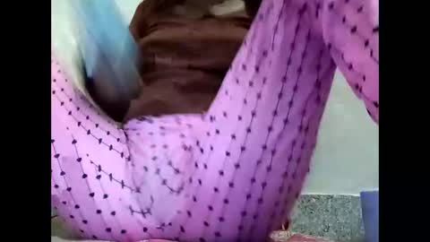 mahi_arora62 online show from February 10, 5:32 am