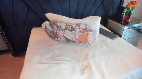 MAHIA online show from October 7, 2:13 pm