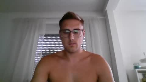 mahrcuhs online show from July 22, 9:33 am