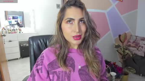   online show from April 18, 1:07 am