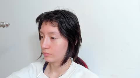 Snapshot of maibys_cute chatting on October 12, 4:38 am maibys online show from October 12, 4:38 am