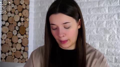 Lucy online show from October 19, 3:11 am