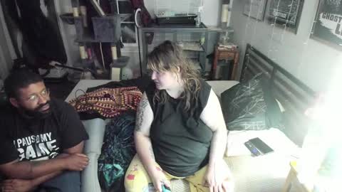 Alyx online show from October 20, 5:34 am