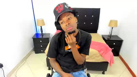 Snapshot of maikol_monstercock chatting on September 30, 4:01 am M A I K O L -- M O N S T E R C O C L online show from September 30, 4:01 am