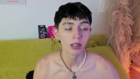 Snapshot of maiky_cooper chatting on October 2, 8:51 pm Maiky Cooper online show from October 2, 8:51 pm