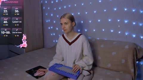 Your kitty online show from January 12, 3:41 pm