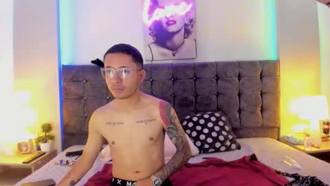 maily_parker online show from March 6, 12:15 pm