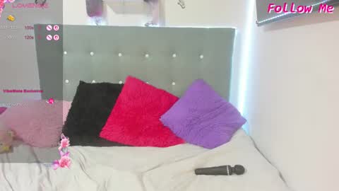 Maylin  online show from October 22, 10:22 pm