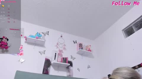 mailyn bakerrr  online show from February 3, 2:53 am