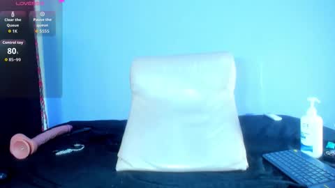 Mailyn online show from January 17, 11:24 pm