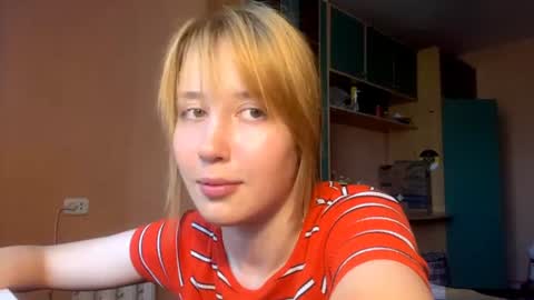 Evie online show from June 23, 2:23 pm