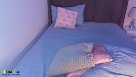 Maite online show from November 24, 2:21 am