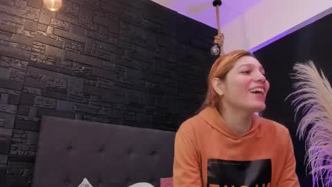 maite_smith69 online show from November 6, 1:36 pm