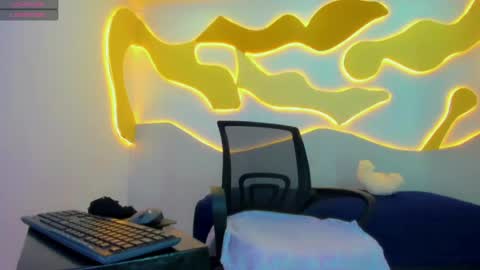 maitecandyxx online show from June 23, 3:25 am