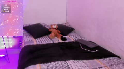 MAITHEFERRER online show from December 12, 9:30 am