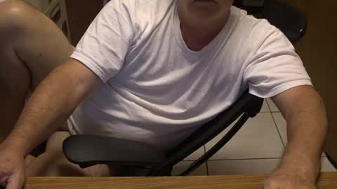 majormike34 online show from April 28, 3:00 am
