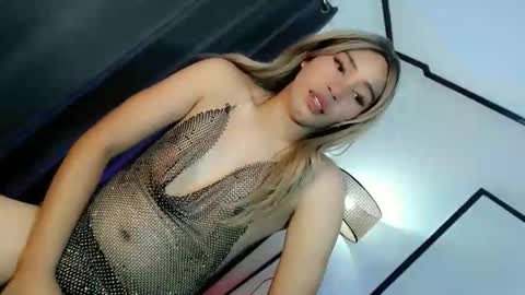 Reyn online show from April 18, 7:10 am