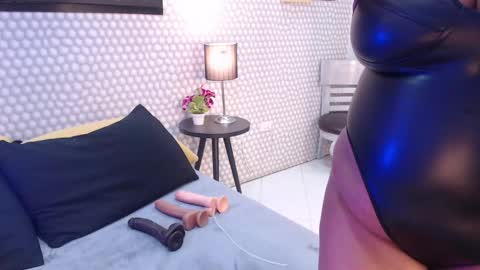 makena online show from February 26, 3:46 am