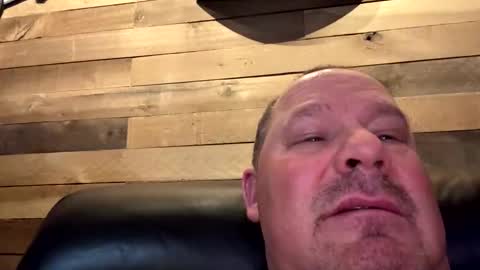 makeyousquirt1969 online show from February 24, 6:27 am