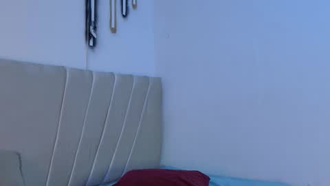 Maki online show from December 1, 8:07 pm