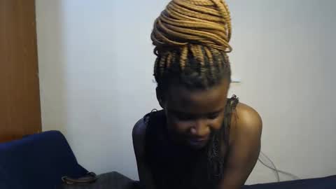 lati online show from November 29, 2:58 pm