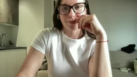 malina568708 online show from April 20, 1:36 pm