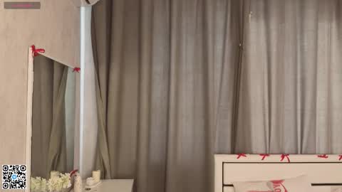 Evelyn online show from March 10, 4:17 am