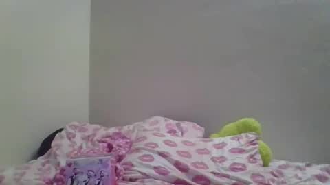 maliyah online show from April 25, 4:03 am
