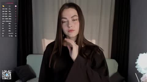 Mia online show from July 22, 4:14 am