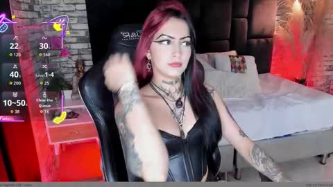 mallory_dietlinde online show from March 6, 3:38 am