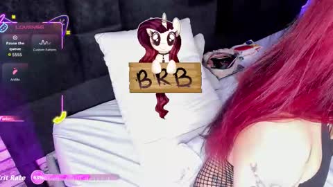 mallory_dietlinde online show from December 1, 3:37 am