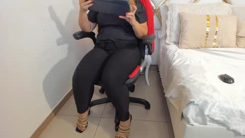 MalorySweet  online show from May 22, 1:51 pm