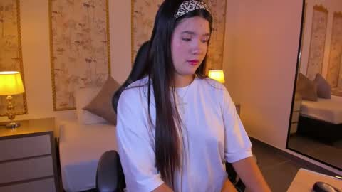 M A L U online show from November 27, 2:52 am