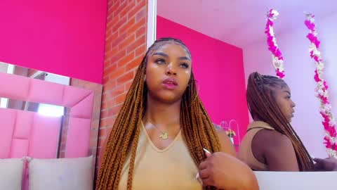 Melanie online show from December 29, 11:29 am