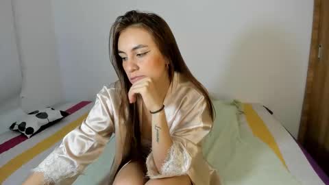 instagram  nueela   online show from March 15, 10:46 pm