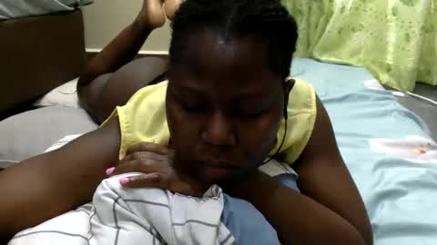 Snapshot of mamasita2023 chatting on September 25, 10:00 am mamasita2023 online show from September 25, 10:00 am