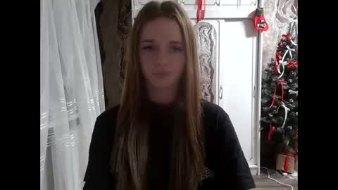 Mamie Trish online show from December 4, 6:44 pm