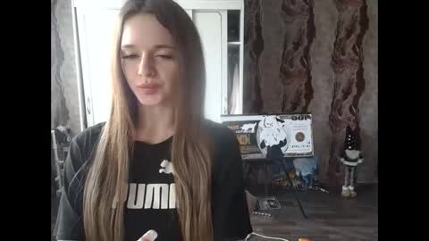 Mamie Trish online show from February 21, 1:33 pm